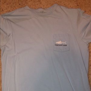 Blue Vineyard Vines t-shirt